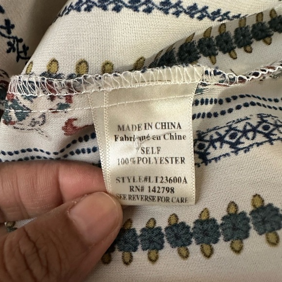 Altar’d State Blouse - Picture 7 of 7